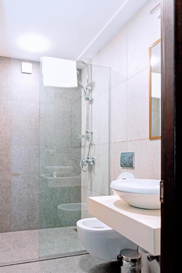 מסטיה Paliani Hotel מראה חיצוני תמונה