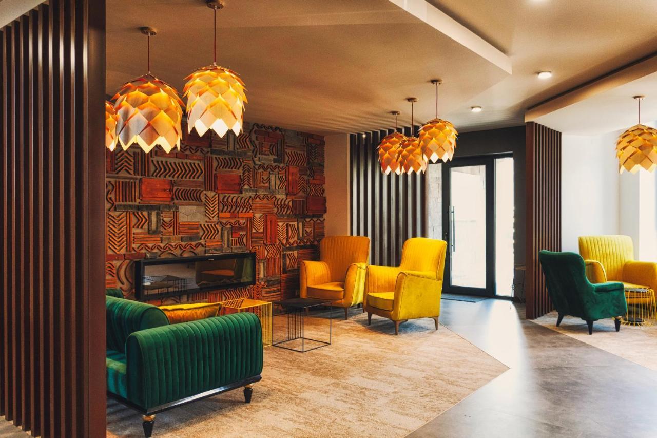 מסטיה Paliani Hotel מראה חיצוני תמונה